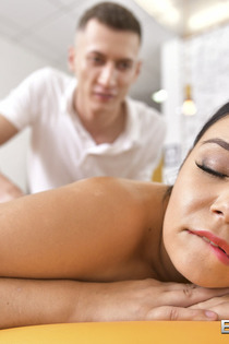 Massaging Sofia Lee-11