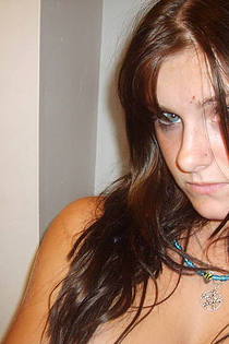 Gorgeous babes caught in hacked Photobucket pics-12