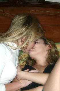 Lesbo Lovers Getting Naughty On Cam-08