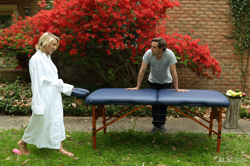 Playful Teen Dakota Skye Gts Fucked In The Garden 3