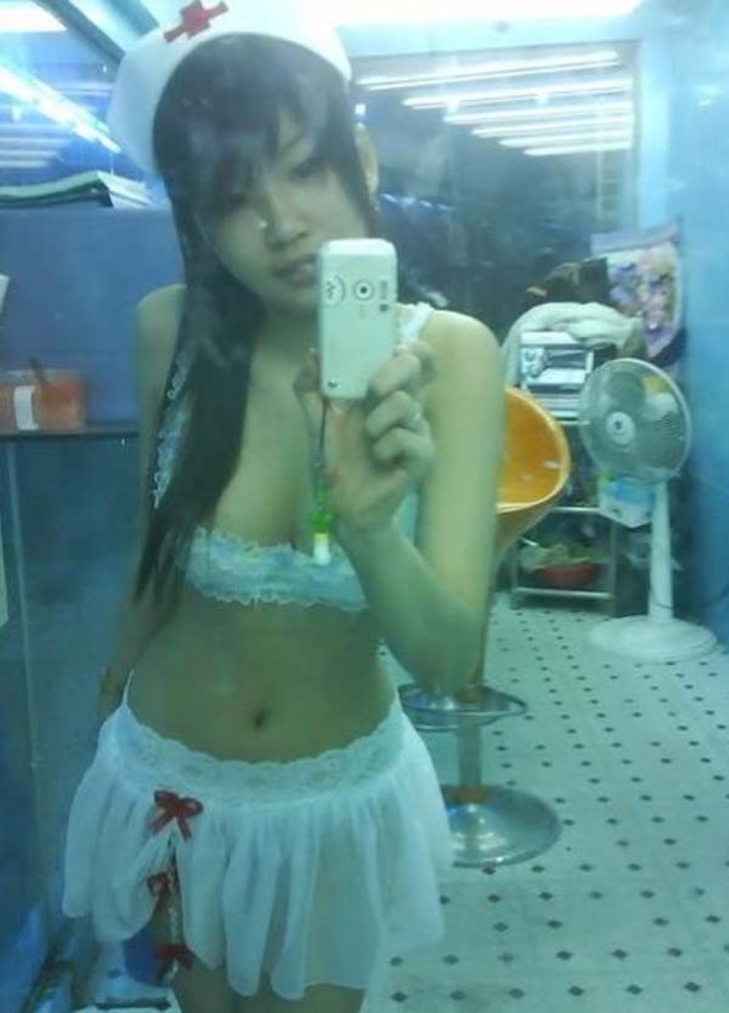 Cutie amateur oriental babes 13