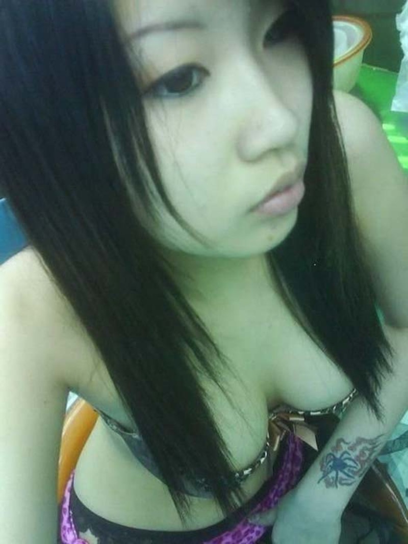Cutie amateur oriental babes 15