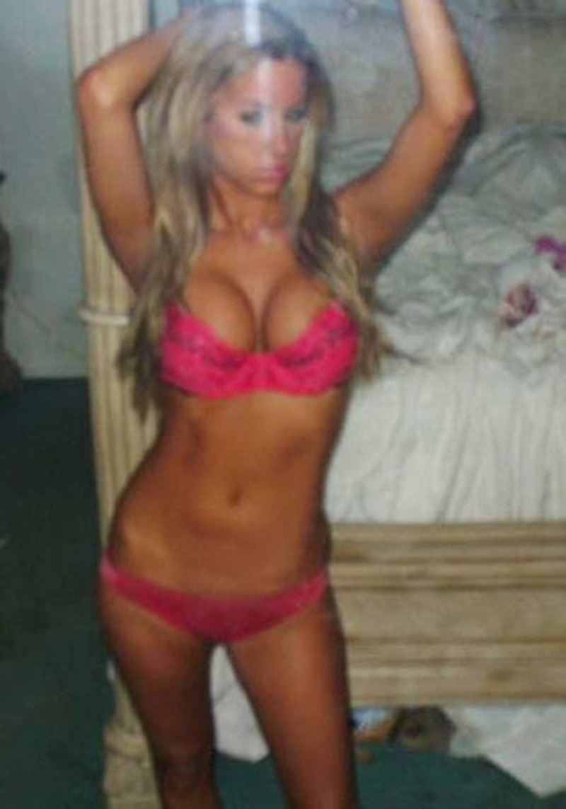 Sexy gfs show their big breasts 10