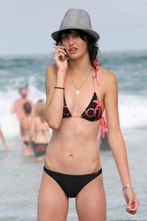 Hot sexy non nude girlfriends posing outdoors-03