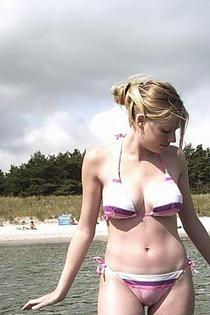 Hot sexy non nude girlfriends posing outdoors-06