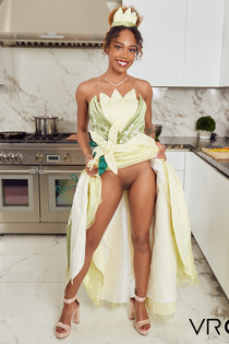The Princess and the Frog: Tiana A XXX Parody-08
