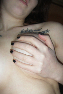 Slutty girlfriend lifts her shirt-07