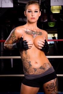 Tattooed Kleio Valentien After Training Pics Gallery-09