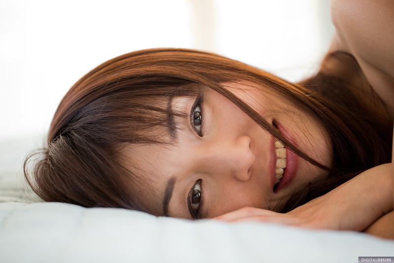 Marica Hase Shows Off In Her Bedroom 9