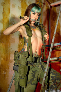 MERCENARY SARAH-01