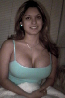 Hot brunette amateurs exposing their huge knockers-06