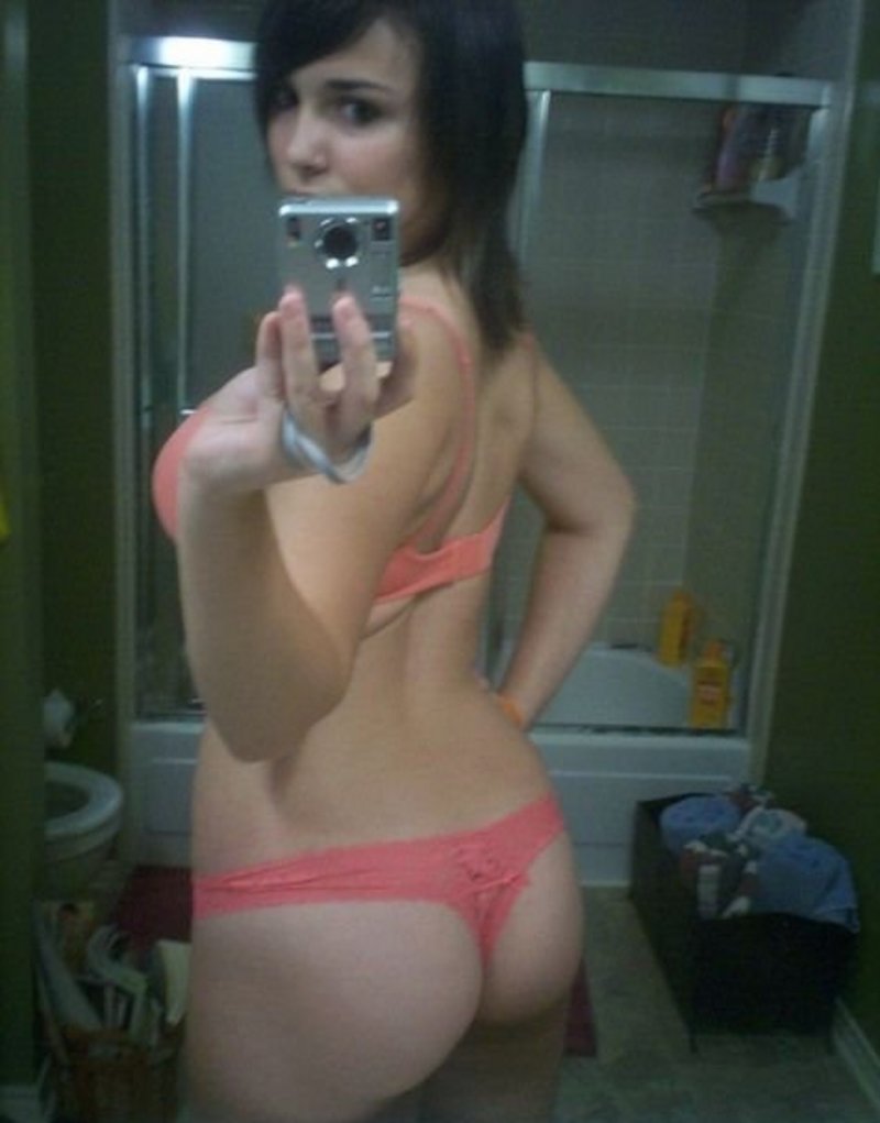 A collection of nude selfpic teen hotties 10