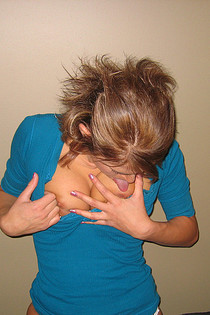 Nasty Melissa Middwest likes playing with dildo-03