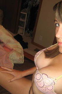 Beautiful selfshooting honeys-07