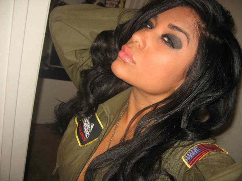 A bunch of hot chicks that you would definitely love to fuck 16