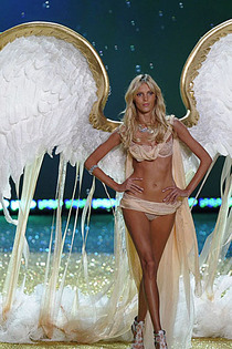 Tila Tequila Anna Rubik-11