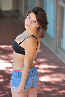 Petite 18 Yo Stacey-06