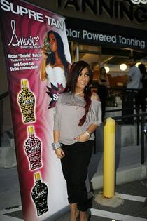Busty snooki promotes her tanning lotion-08