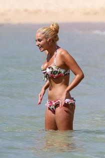 Tulisa Contostavlos bikini candids in hawaii-03