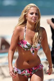 Tulisa Contostavlos bikini candids in hawaii-15
