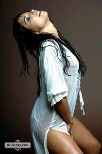 Anetta Keys In Wet Shirt-11