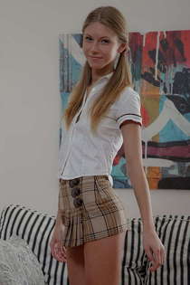 Blazing hot teen-00