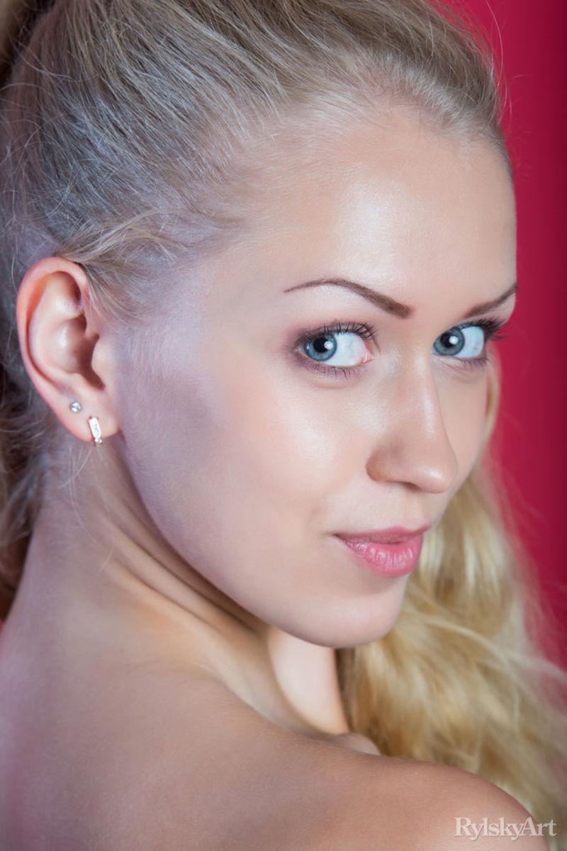 Henrietta In Girlesque 3