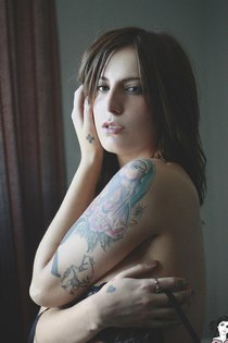 Herem Beautiful Tattoed Babe-03