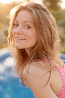 Maria Pie Strips By The Pool-01